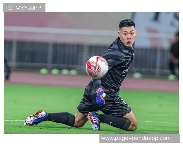 达兰头球破门被判越位VAR确认进球无效王大雷险守十指关