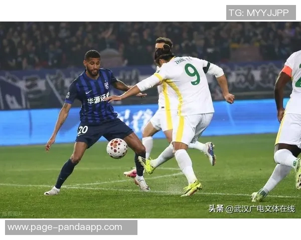 三镇新任主帅莫拉谈球队减分影响及对武汉的期待